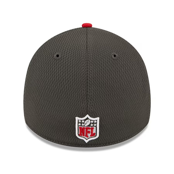 Tampa Bay Buccaneers 2023 NFL Sideline Colorway 39Thirty Stretch Fit Hat - Black/Red